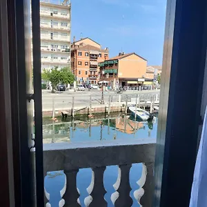  Apartment Ada Canal House